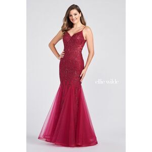 1007 Size 8 Ellie Wilde burgundy backless mermaid gown lace tulle dress